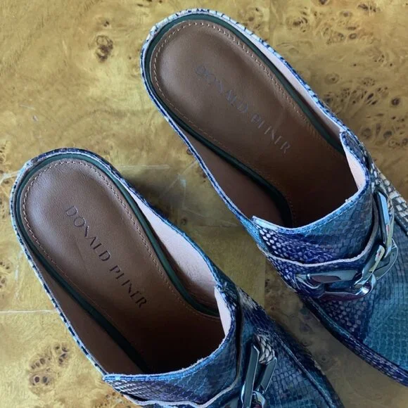 WMN 8.5 Donald Pliner "Caape" Mule Block Heel Leather Loafer blue emboss snake - Picture 10 of 10